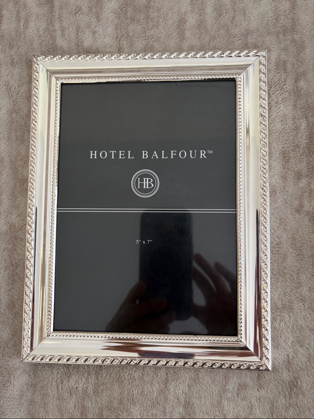 Hotel Balfour 5x7 Silver tone Decorative Photo Frame - Classic Home Accent